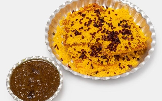 ته چین با خورشت فسنجان مرغ