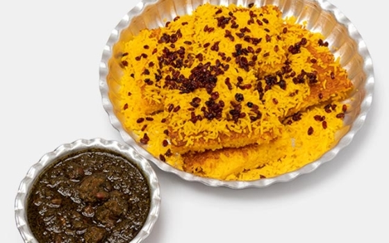 ته چین با خورشت قورمه سبزی